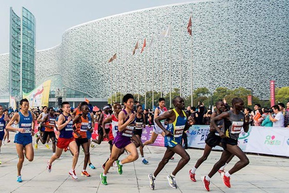 2015金鸡湖国际半程马拉松